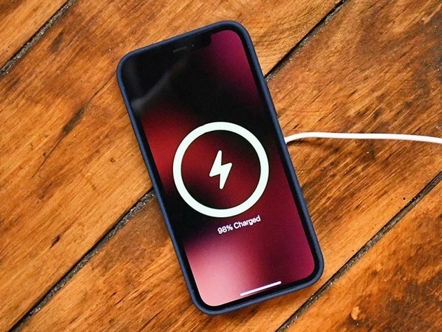 台儿庄苹果手机维修分享iPhone 12可以随便充电吗 